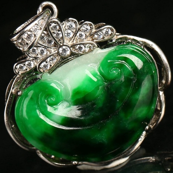 925 Silver Cert'd Natural Green Grade A Jadeite Jade Pendant RuYi 如意 - Picture 2 of 11